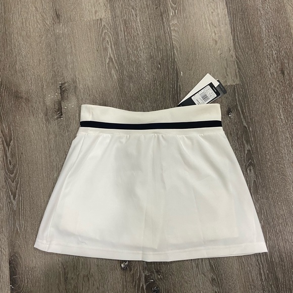 NWT Adidas Junior girls club skort - Picture 2 of 3